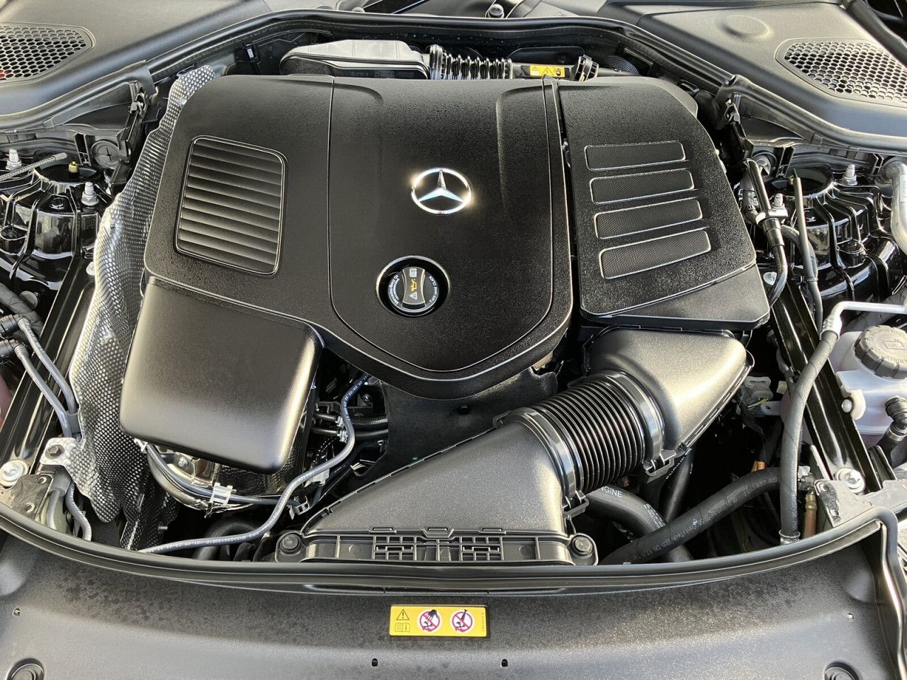 Mercedes-Benz E-Klasse – Bild 13