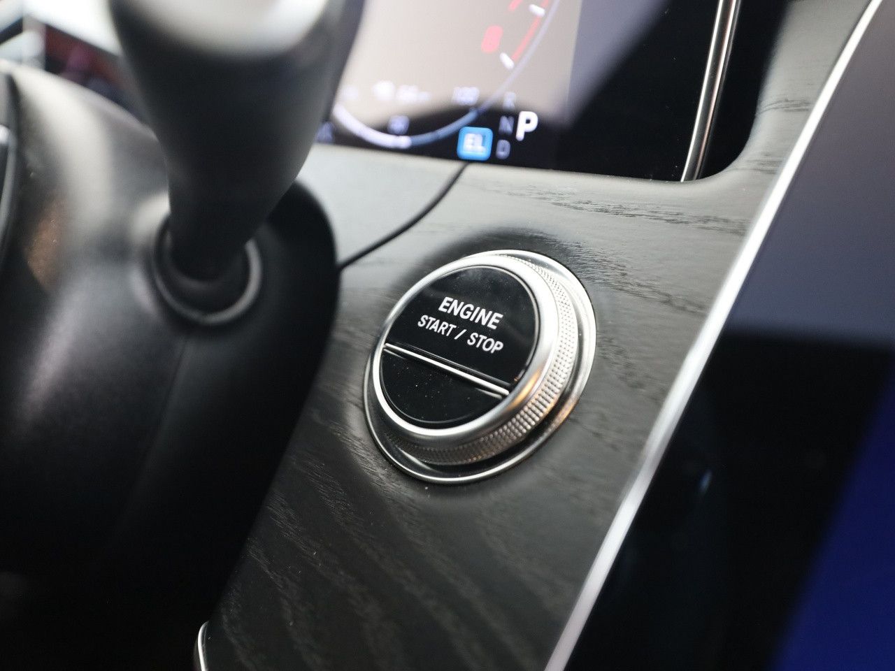 Mercedes-Benz E-Klasse – Bild 17