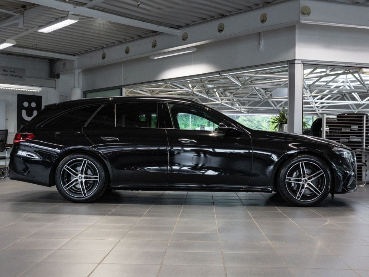 Mercedes-Benz E-Klasse – Bild 2