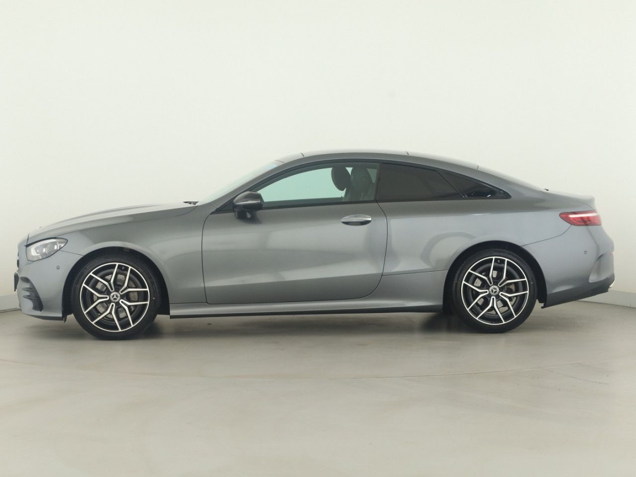Mercedes-Benz E-Klasse – Bild 7