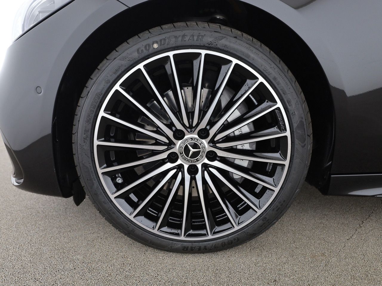 Mercedes-Benz C-Klasse – Bild 16
