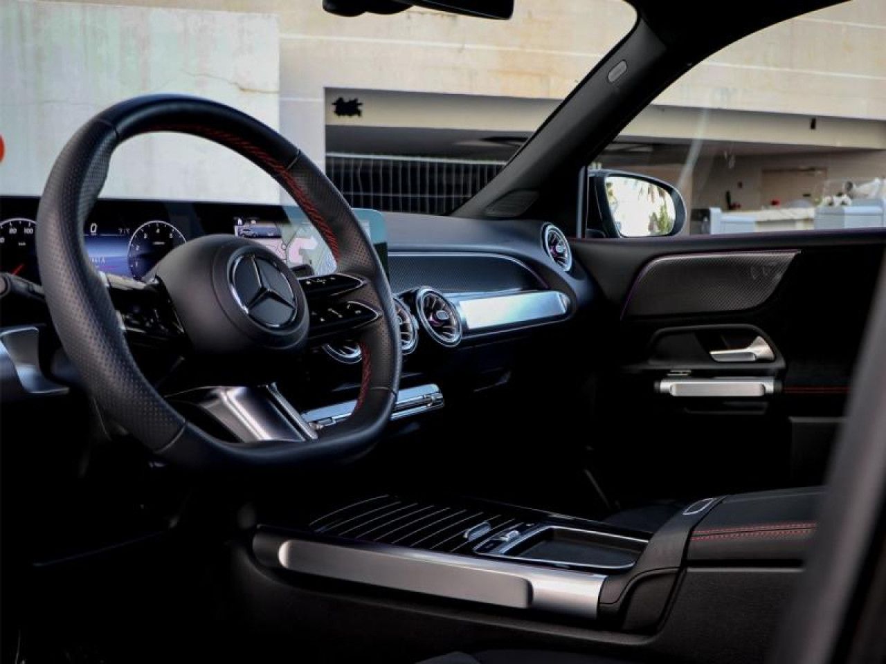 Photo du v&eacute;hicule 4 / 18