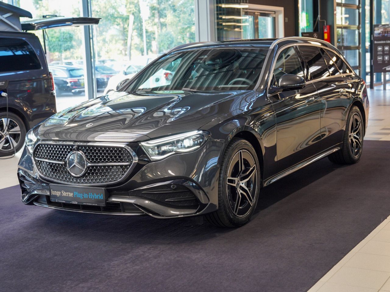 Mercedes-Benz E-Klasse – Bild 8