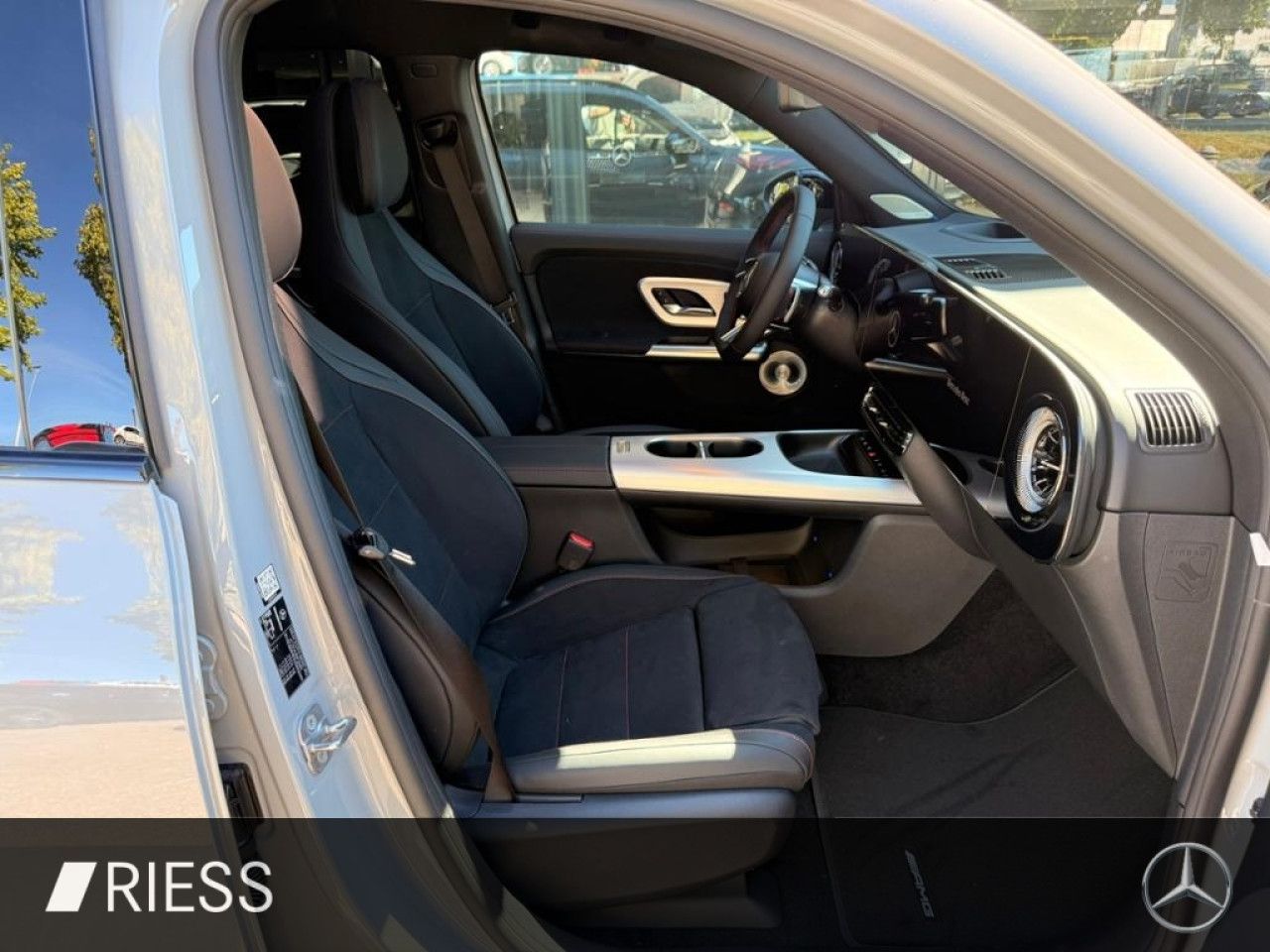 Mercedes-Benz GLB – Bild 9