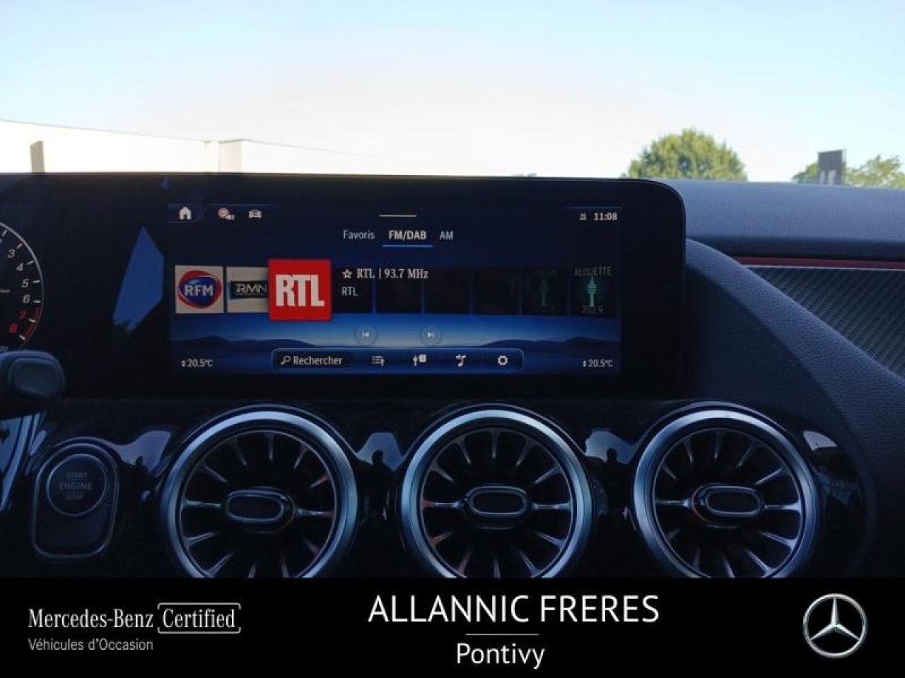 Photo du v&eacute;hicule 8 / 18