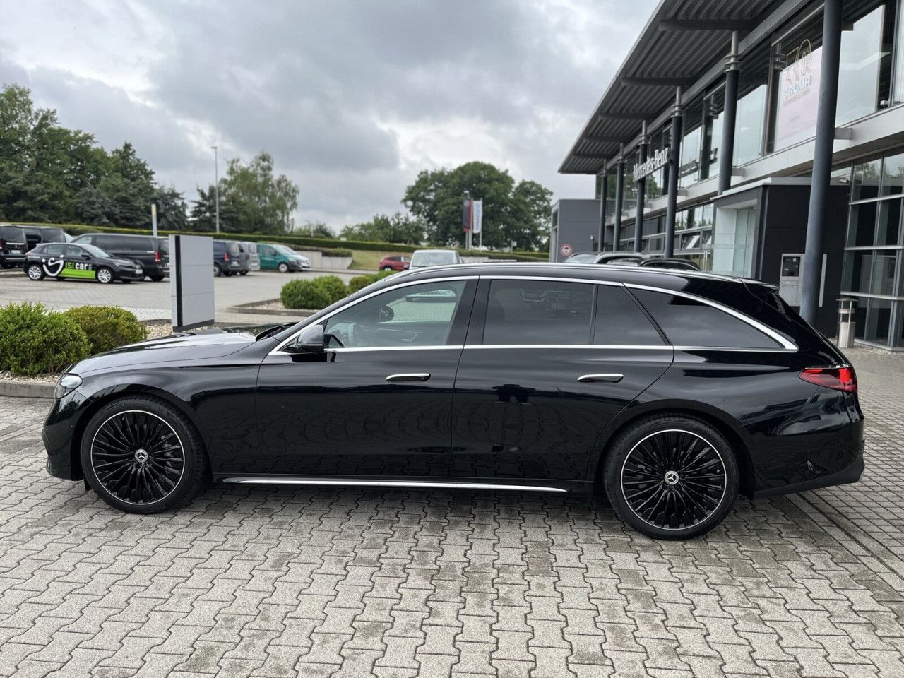 Mercedes-Benz E-Klasse – Bild 12