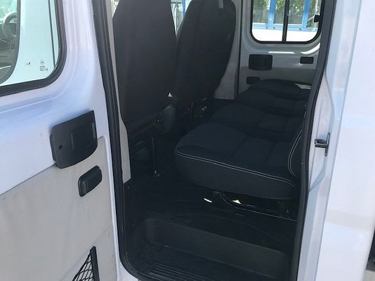 Vehicle image 14 / 16