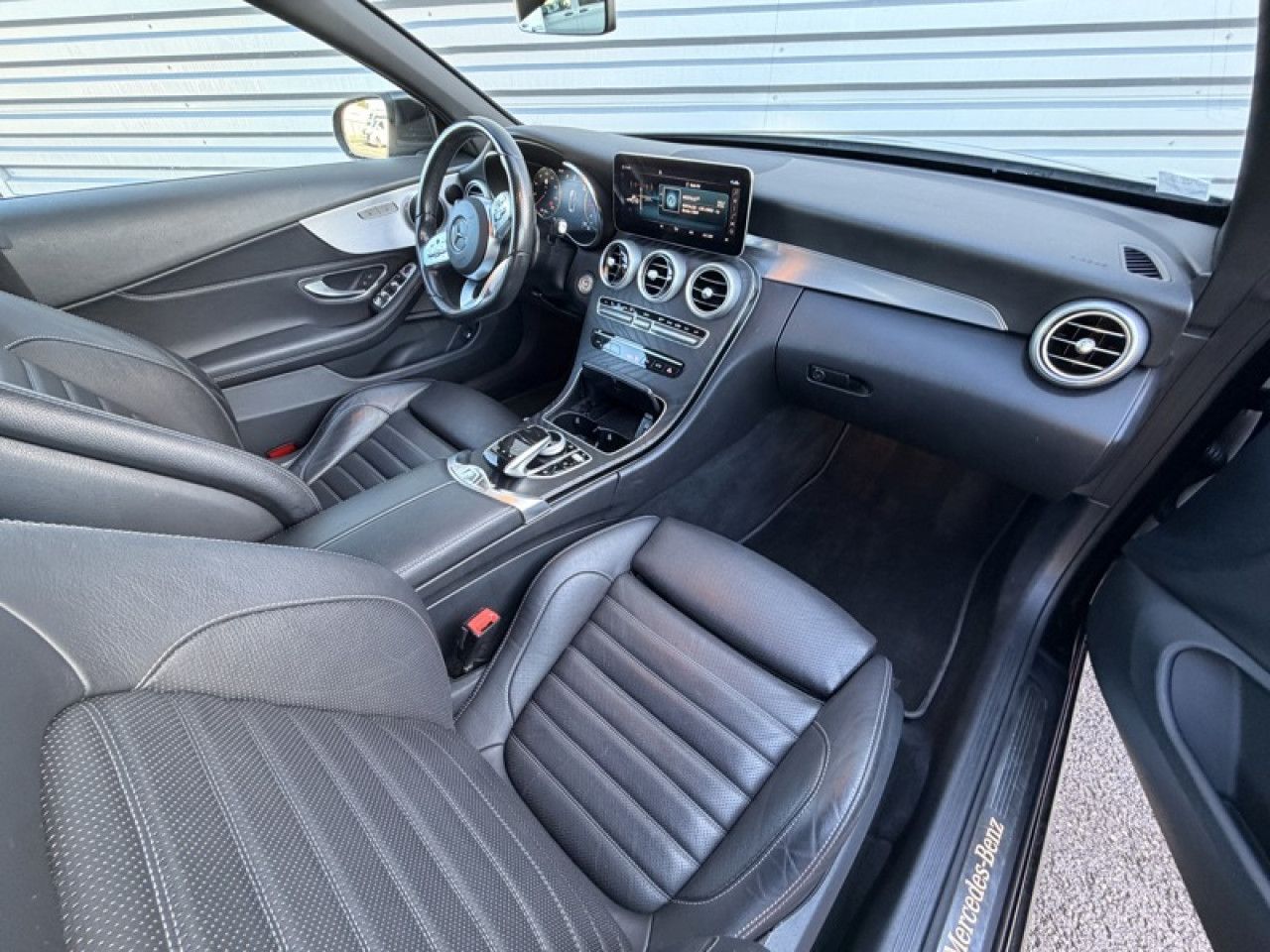 Photo du véhicule 16 / 18