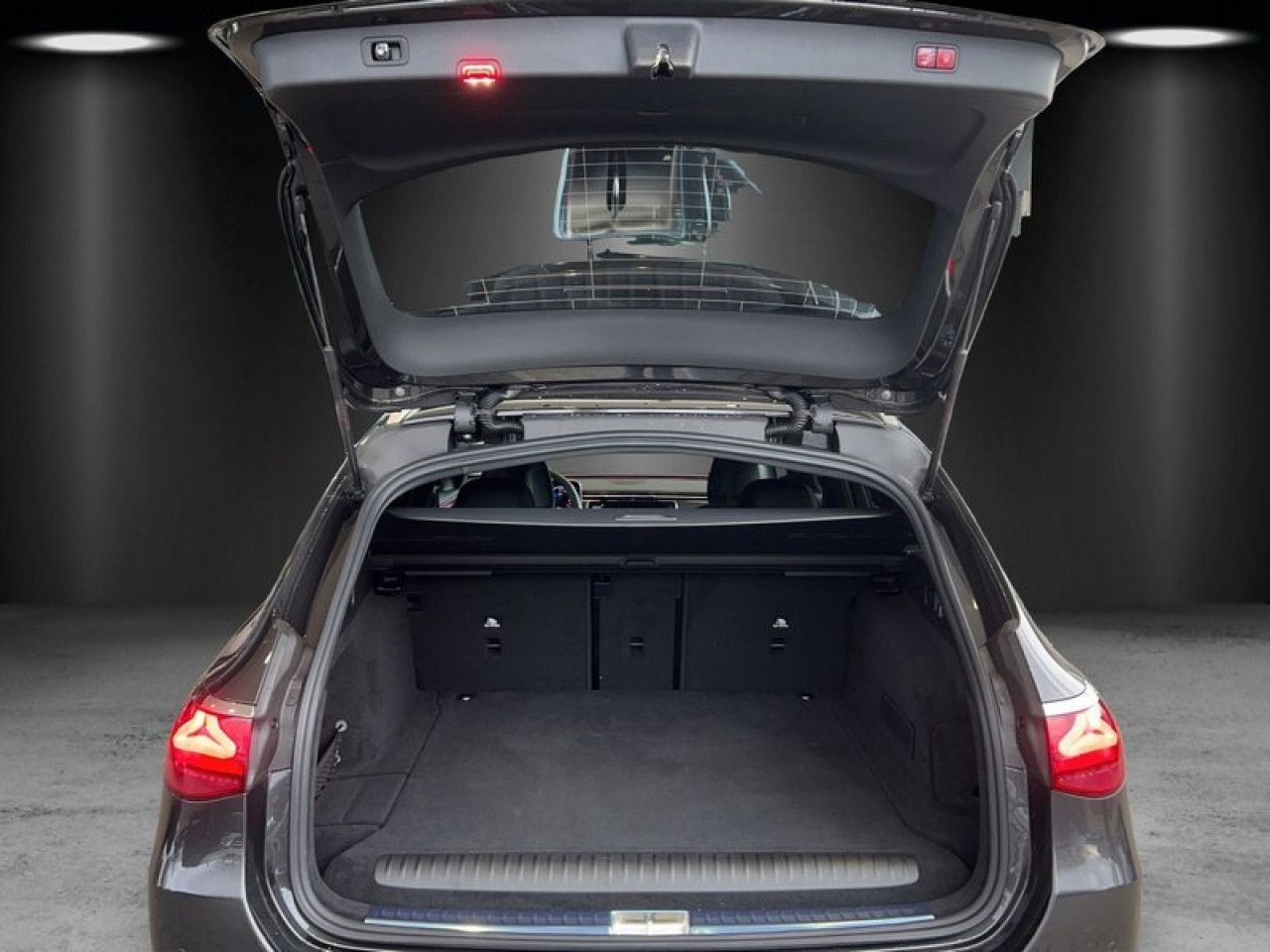 Mercedes-Benz E-Klasse – Bild 12
