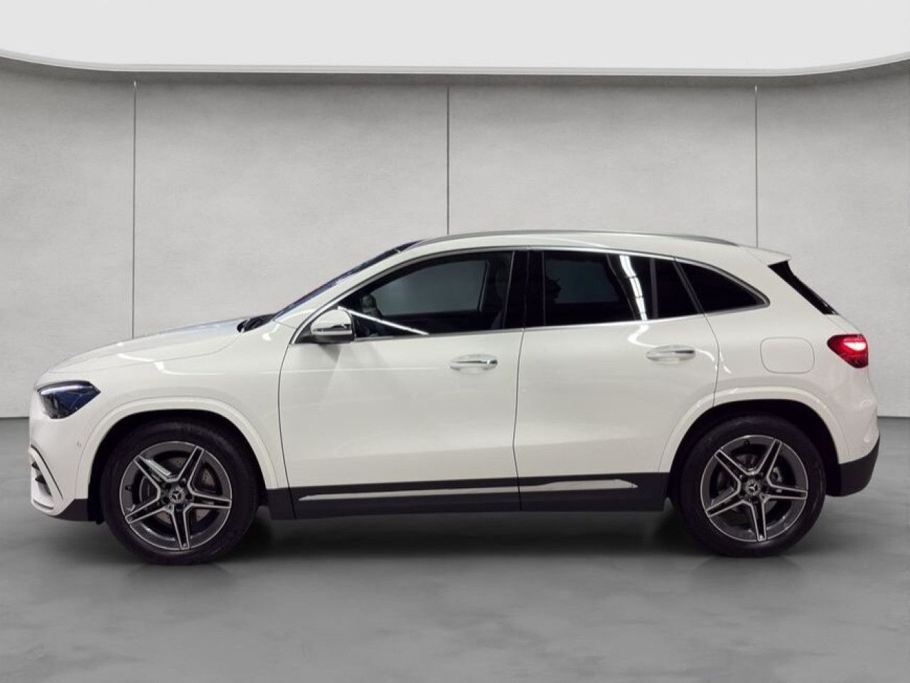 Mercedes-Benz GLA – Bild 2