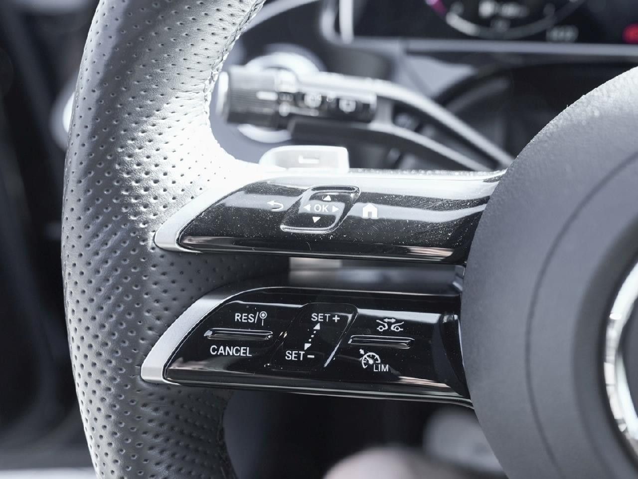 Mercedes-Benz E-Klasse – Bild 16