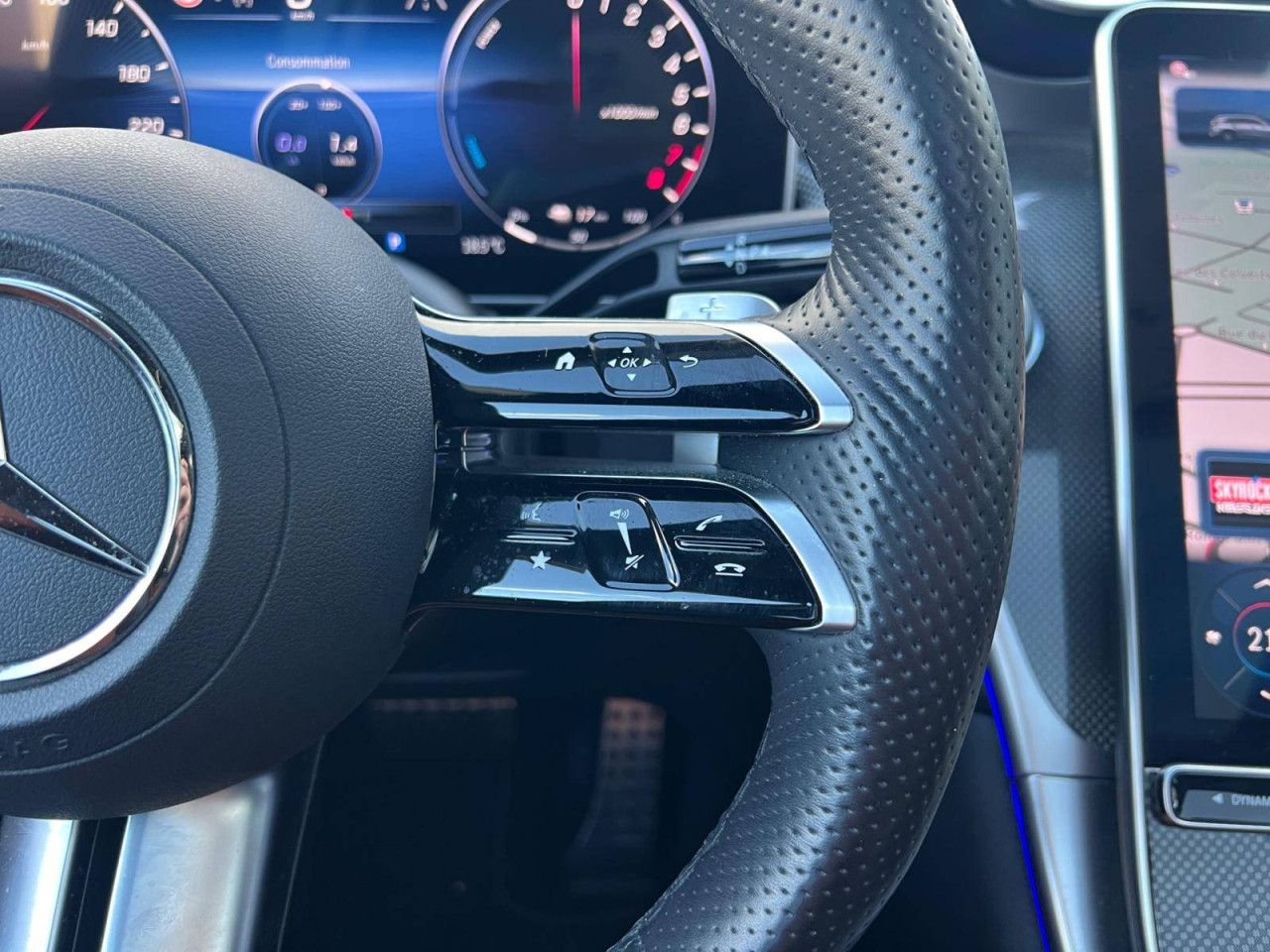 Photo du v&eacute;hicule 17 / 18