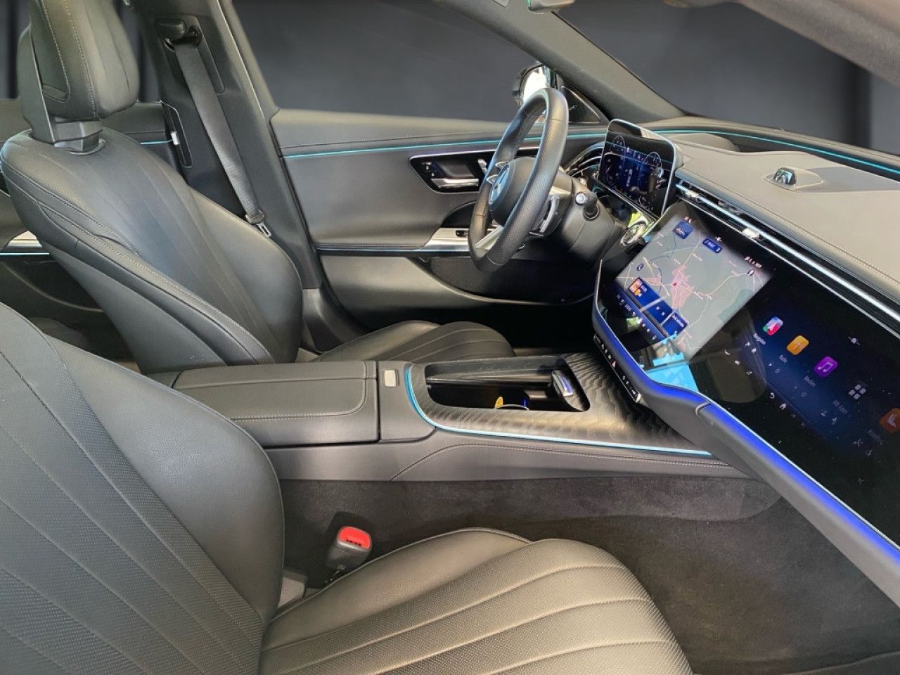 Mercedes-Benz E-Klasse – Bild 17