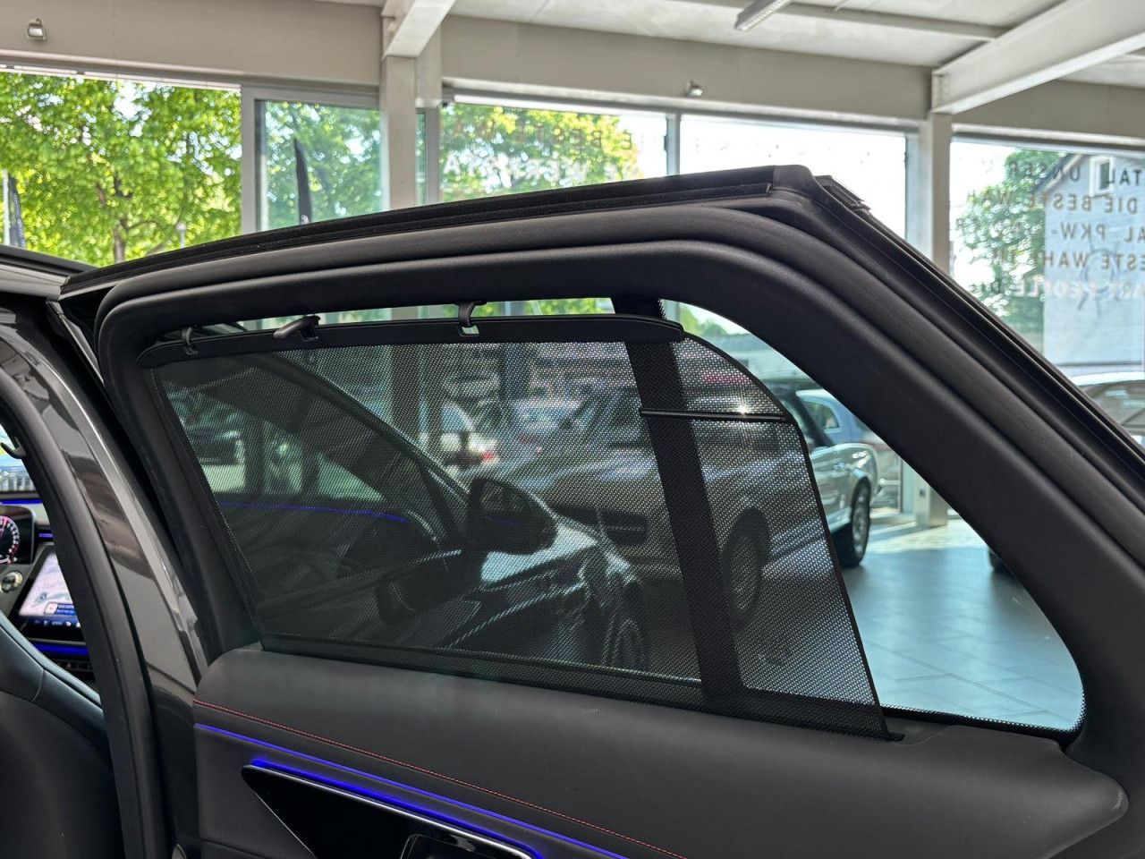 Mercedes-Benz E-Klasse – Bild 26
