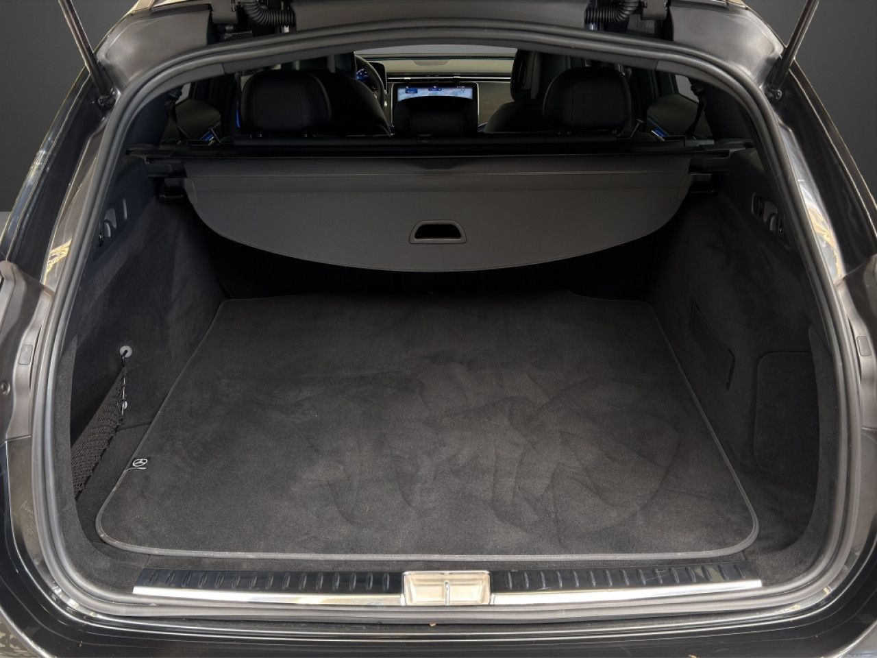 Mercedes-Benz E-Klasse – Bild 11