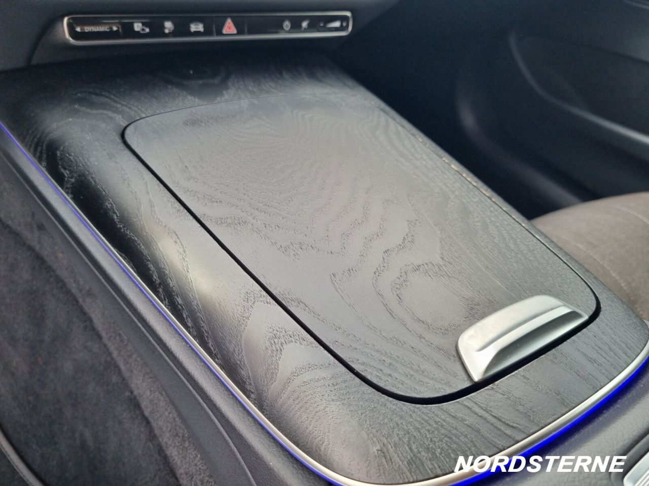 Mercedes-Benz E-Klasse – Bild 22