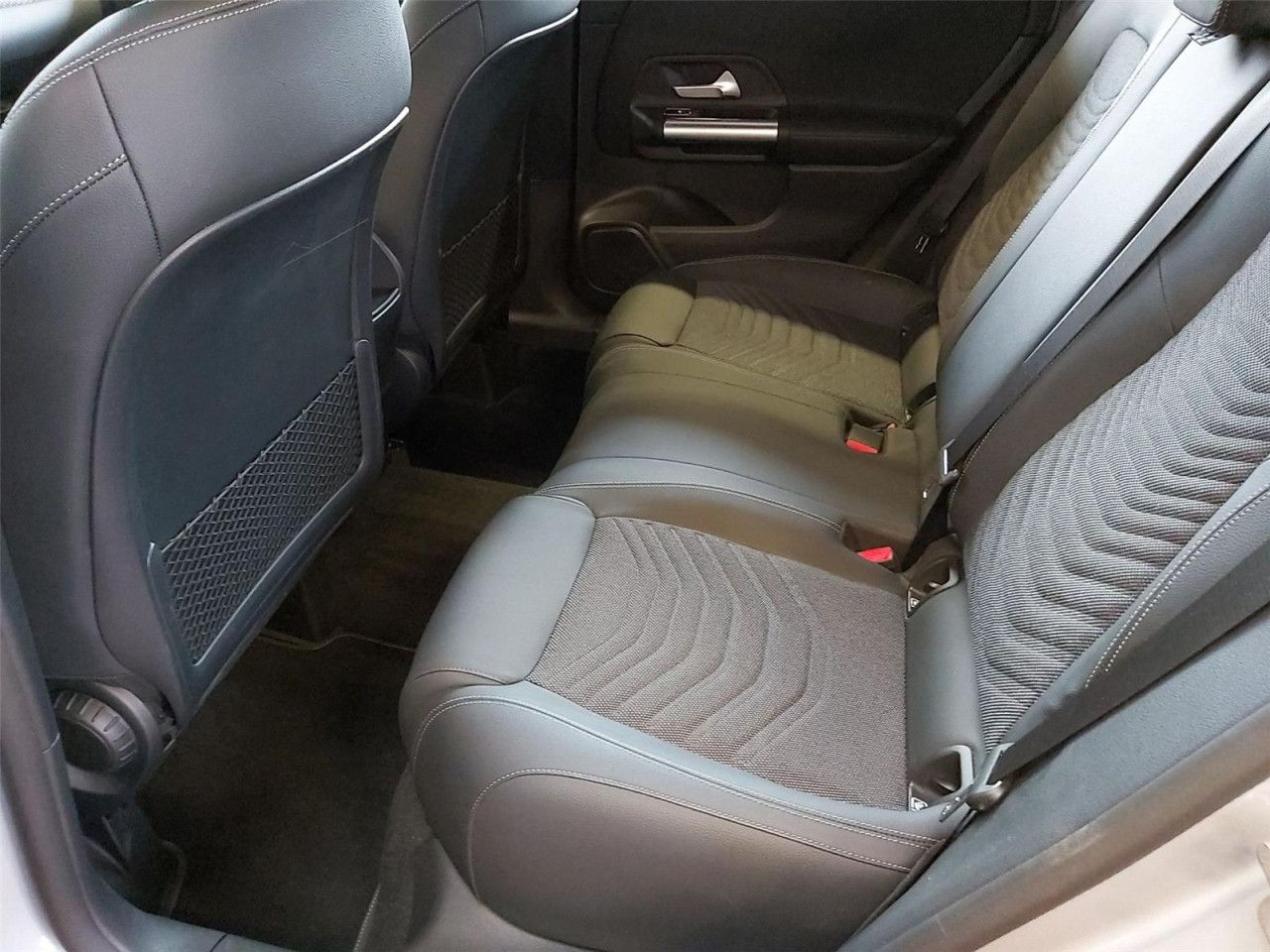 Fahrzeugbild 16 / 25