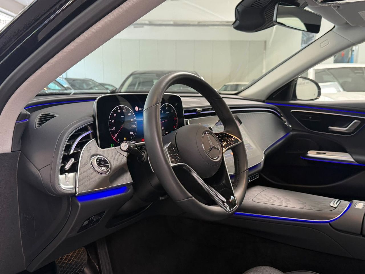 Mercedes-Benz E-Klasse – Bild 14