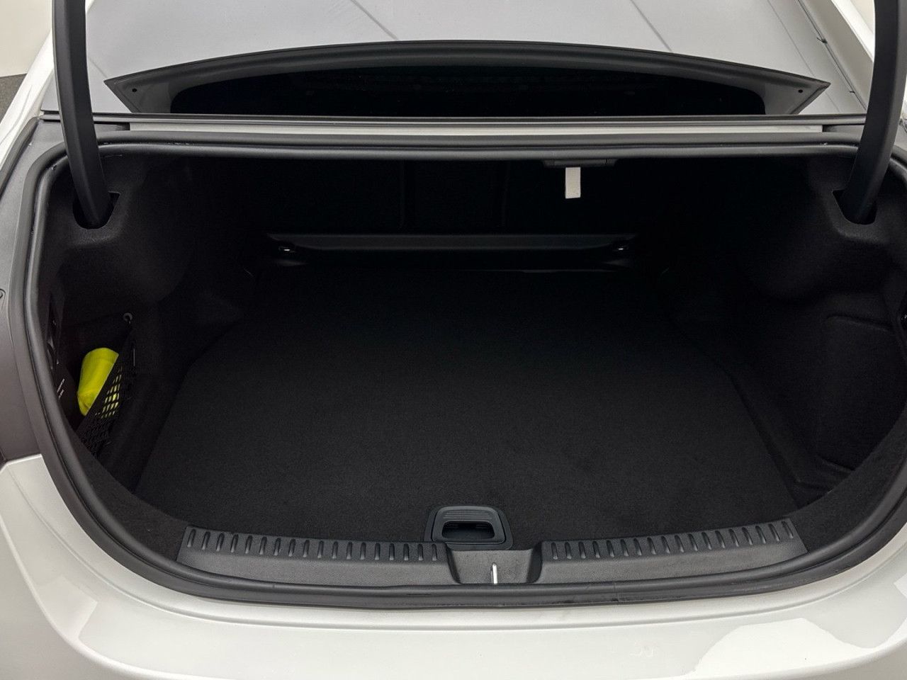 Mercedes-Benz E-Klasse – Bild 16