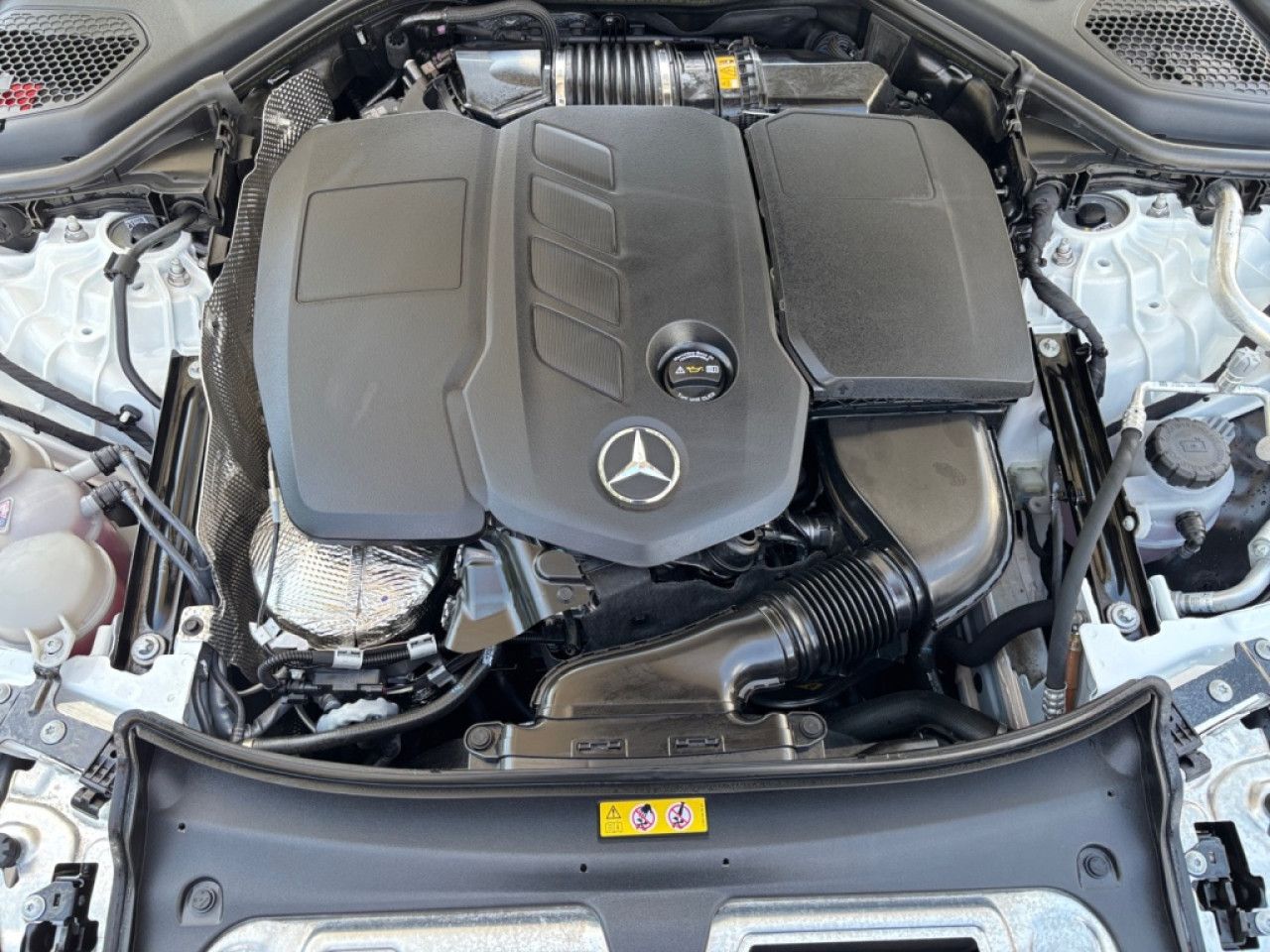 Mercedes-Benz E-Klasse – Bild 21
