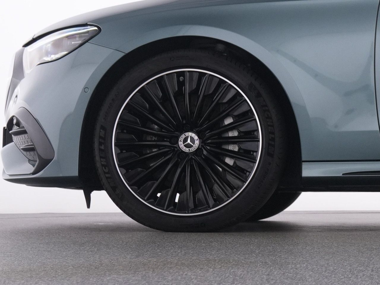 Mercedes-Benz E-Klasse – Bild 19