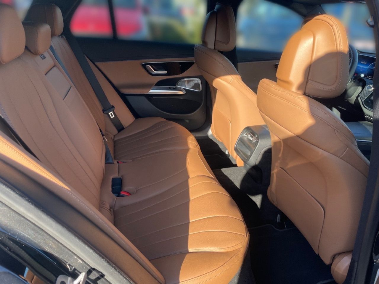 Mercedes-Benz E-Klasse – Bild 12