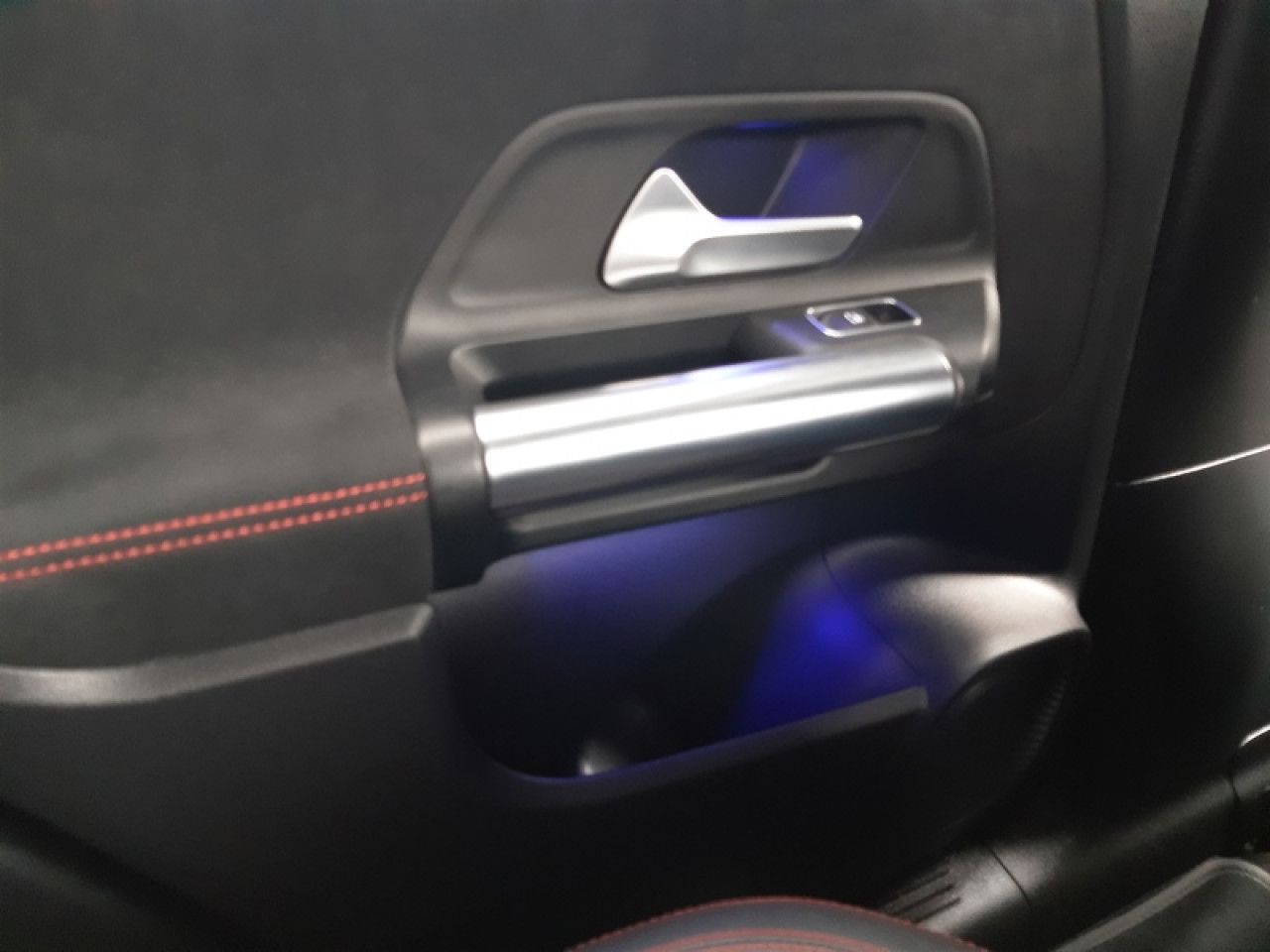 Photo du v&eacute;hicule 17 / 18