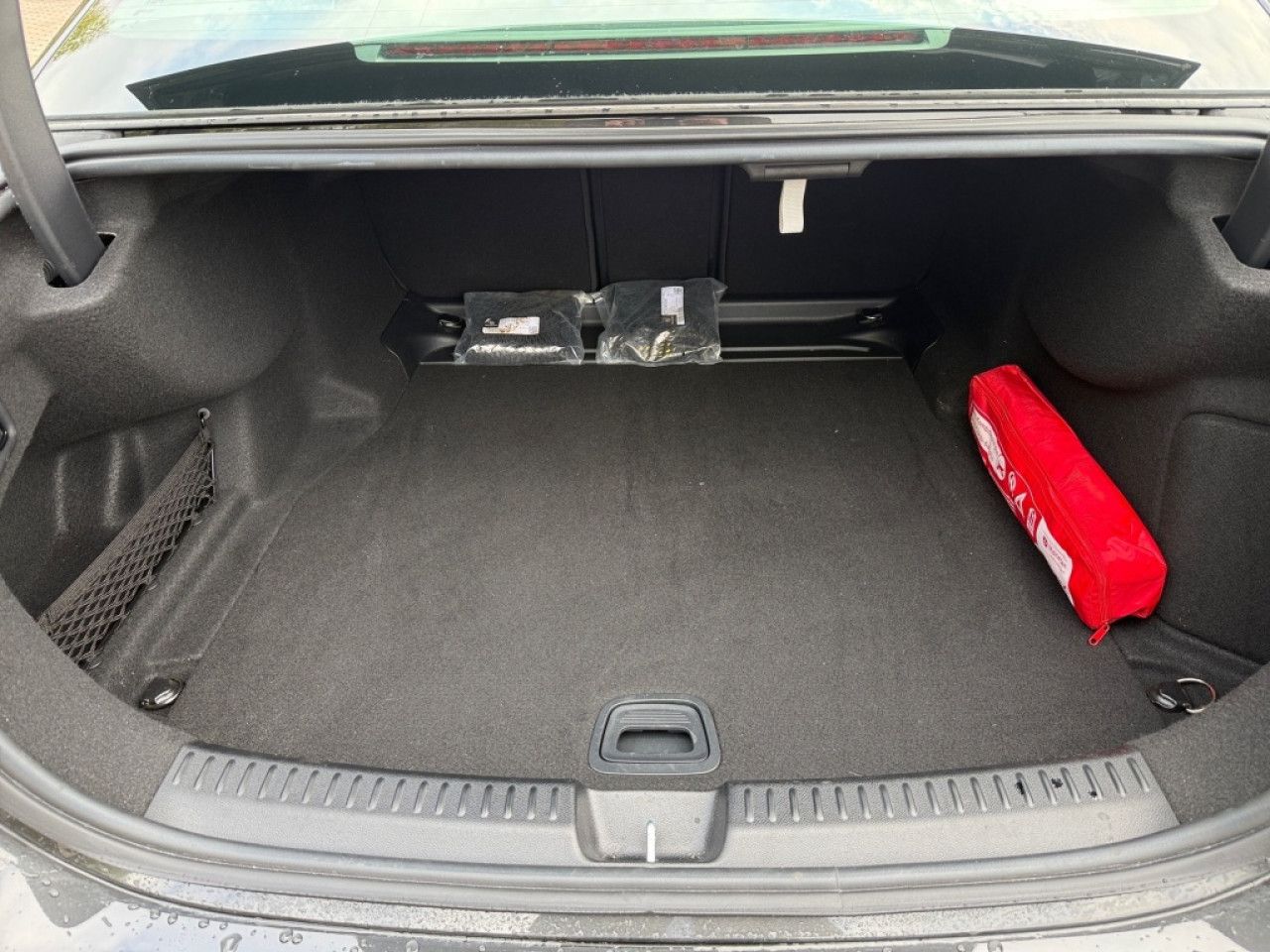 Mercedes-Benz E-Klasse – Bild 8