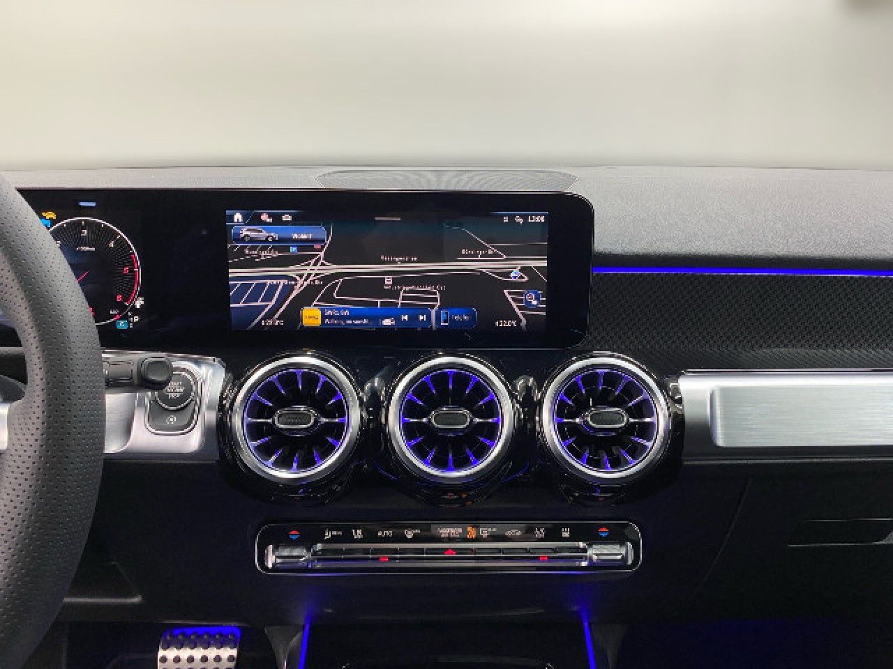 Mercedes-Benz GLB – Bild 9