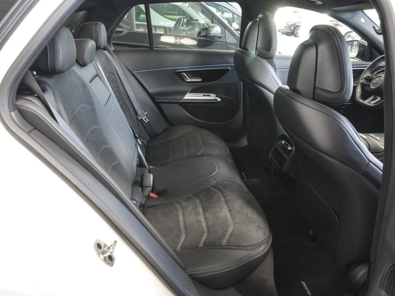 Mercedes-Benz E-Klasse – Bild 13