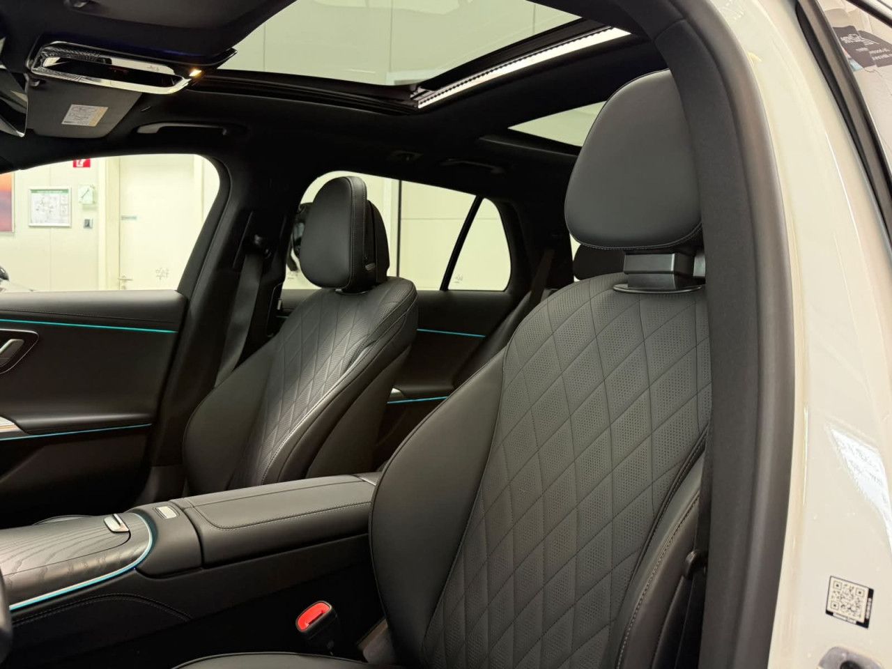 Mercedes-Benz E-Klasse – Bild 20
