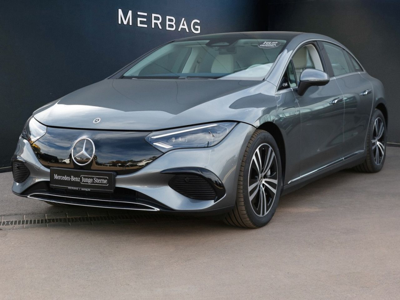Mercedes-Benz EQE