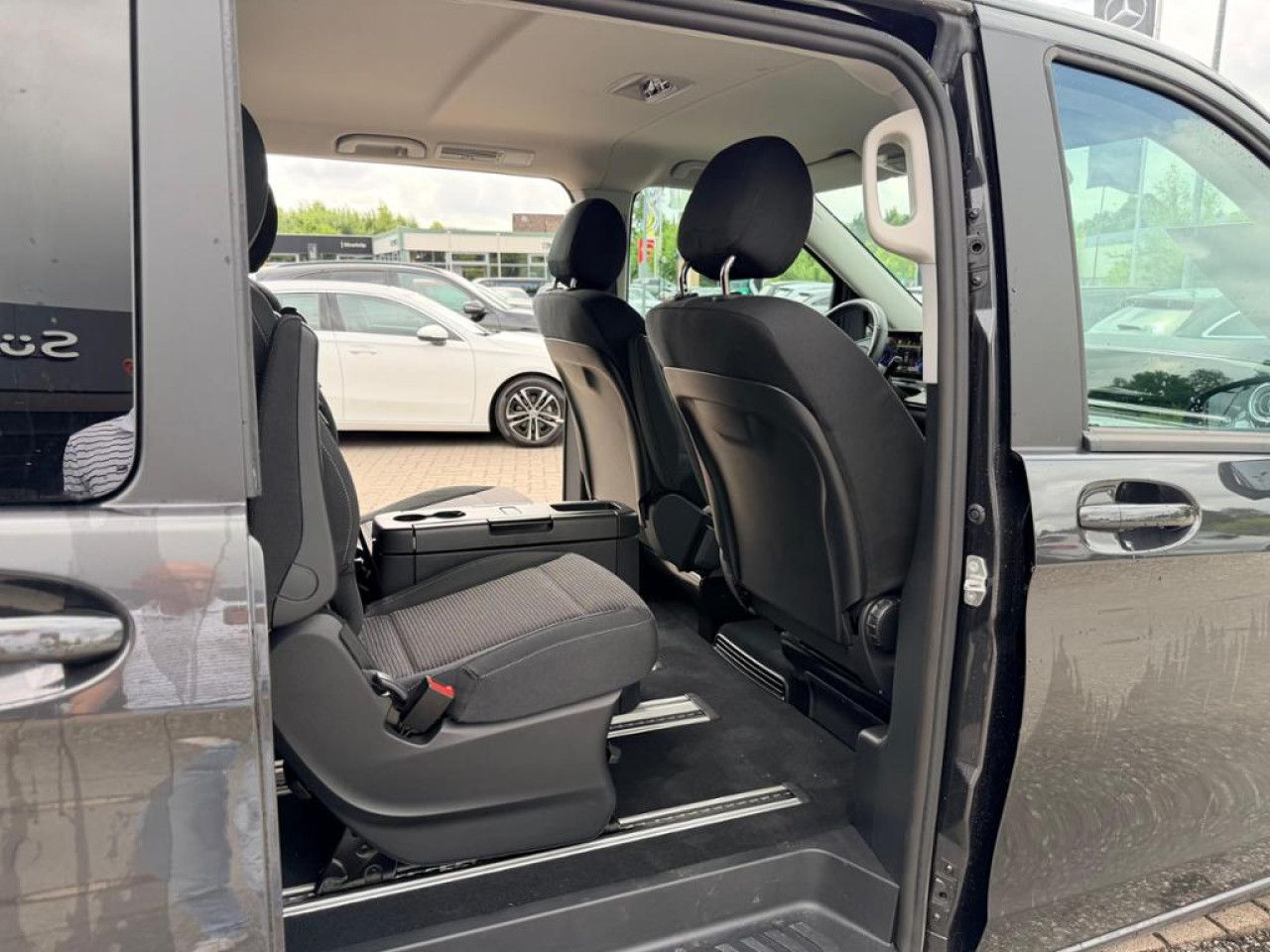 Mercedes-Benz EQV – Bild 13