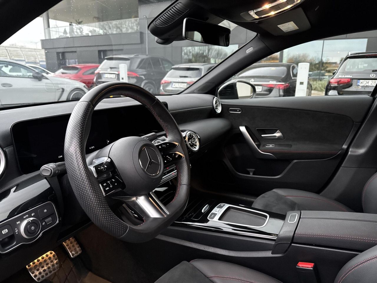 Zdjęcie pojazdu 3 / 6