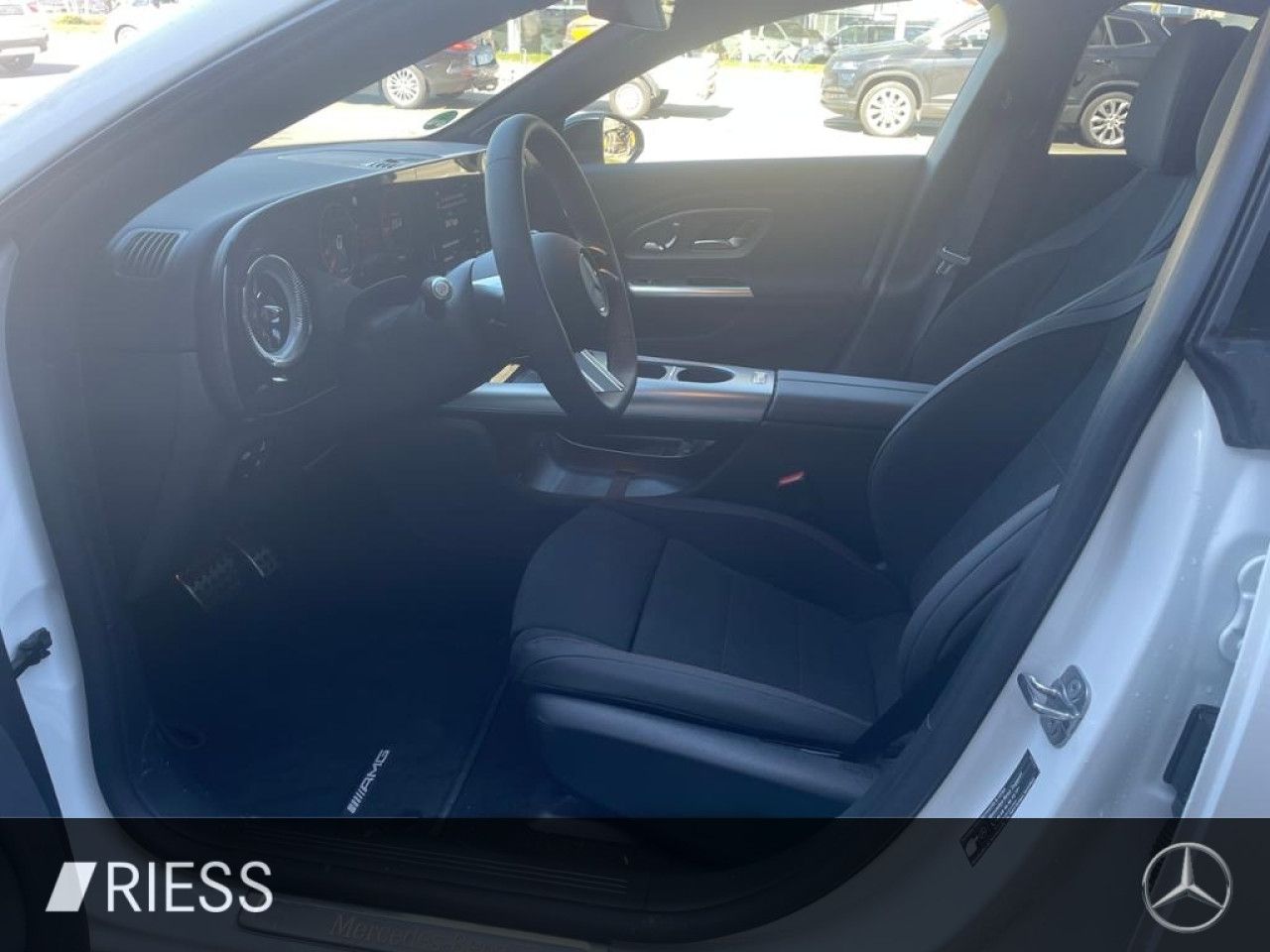 Mercedes-Benz CLA – Bild 2