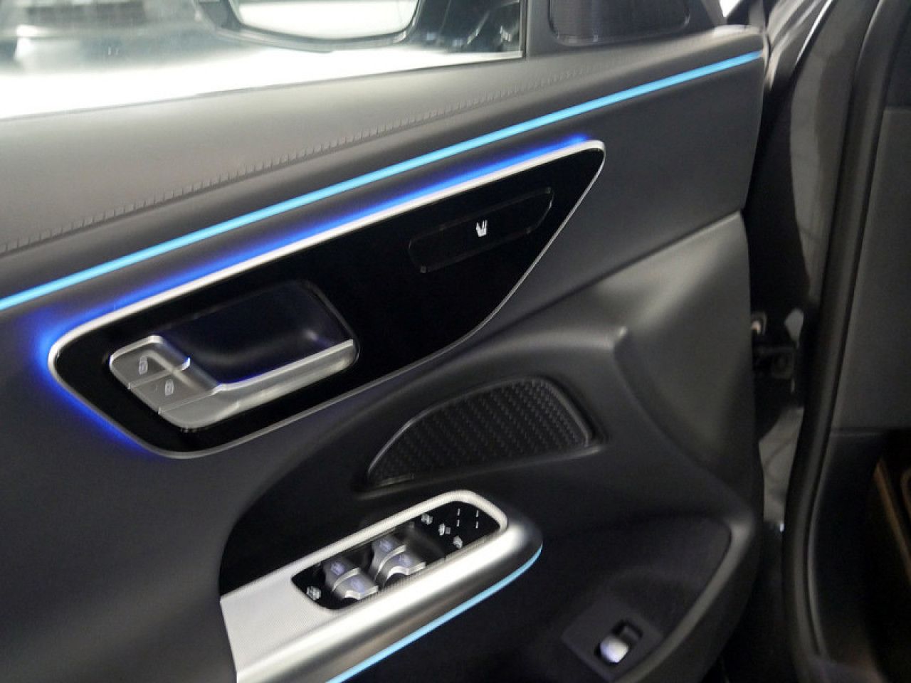 Mercedes-Benz E-Klasse – Bild 14