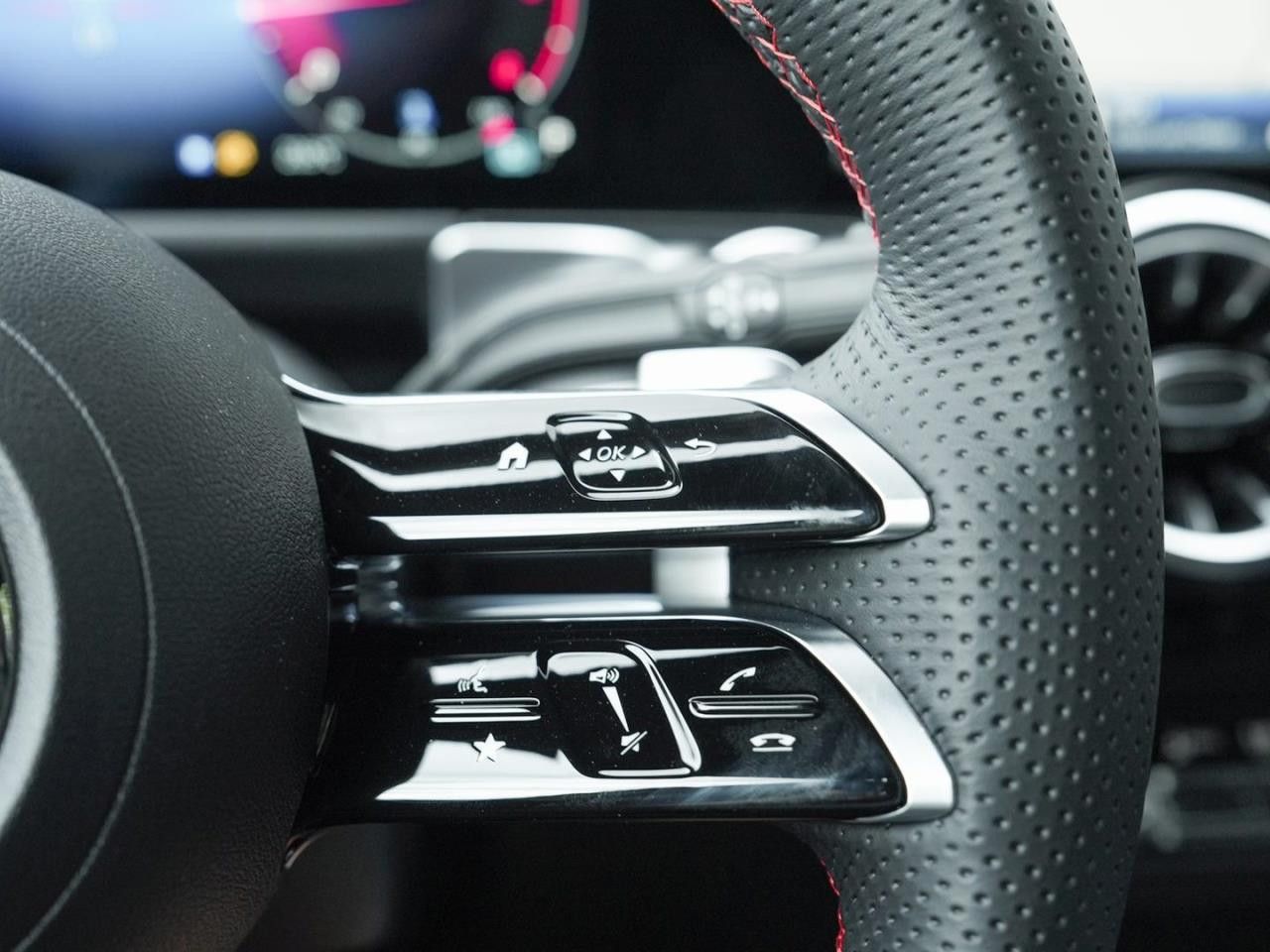 Mercedes-Benz GLB – Bild 16