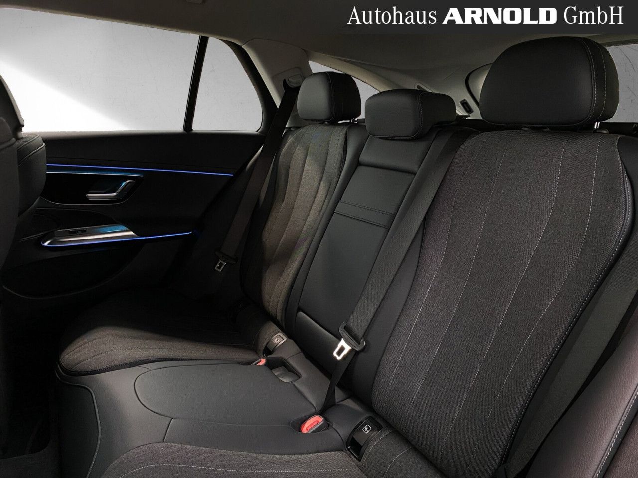 Mercedes-Benz E-Klasse – Bild 10