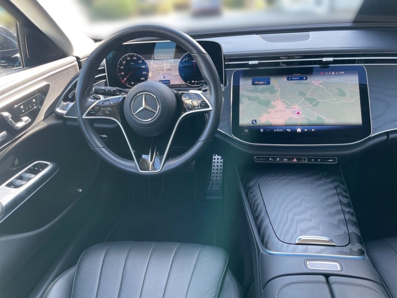 Mercedes-Benz E-Klasse – Bild 10