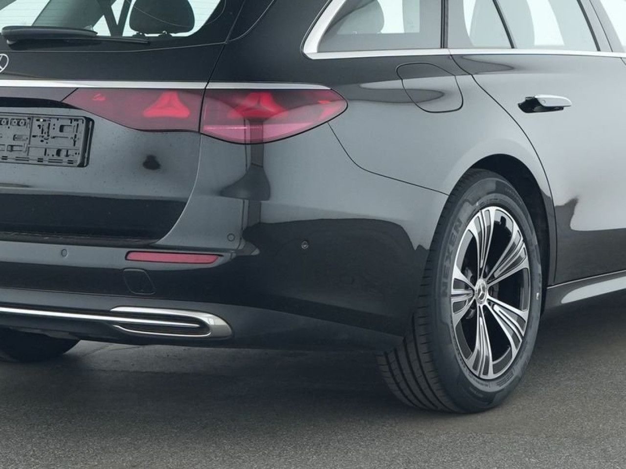 Mercedes-Benz E-Klasse – Bild 4
