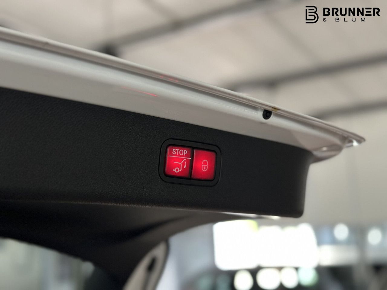 Mercedes-Benz E-Klasse – Bild 8