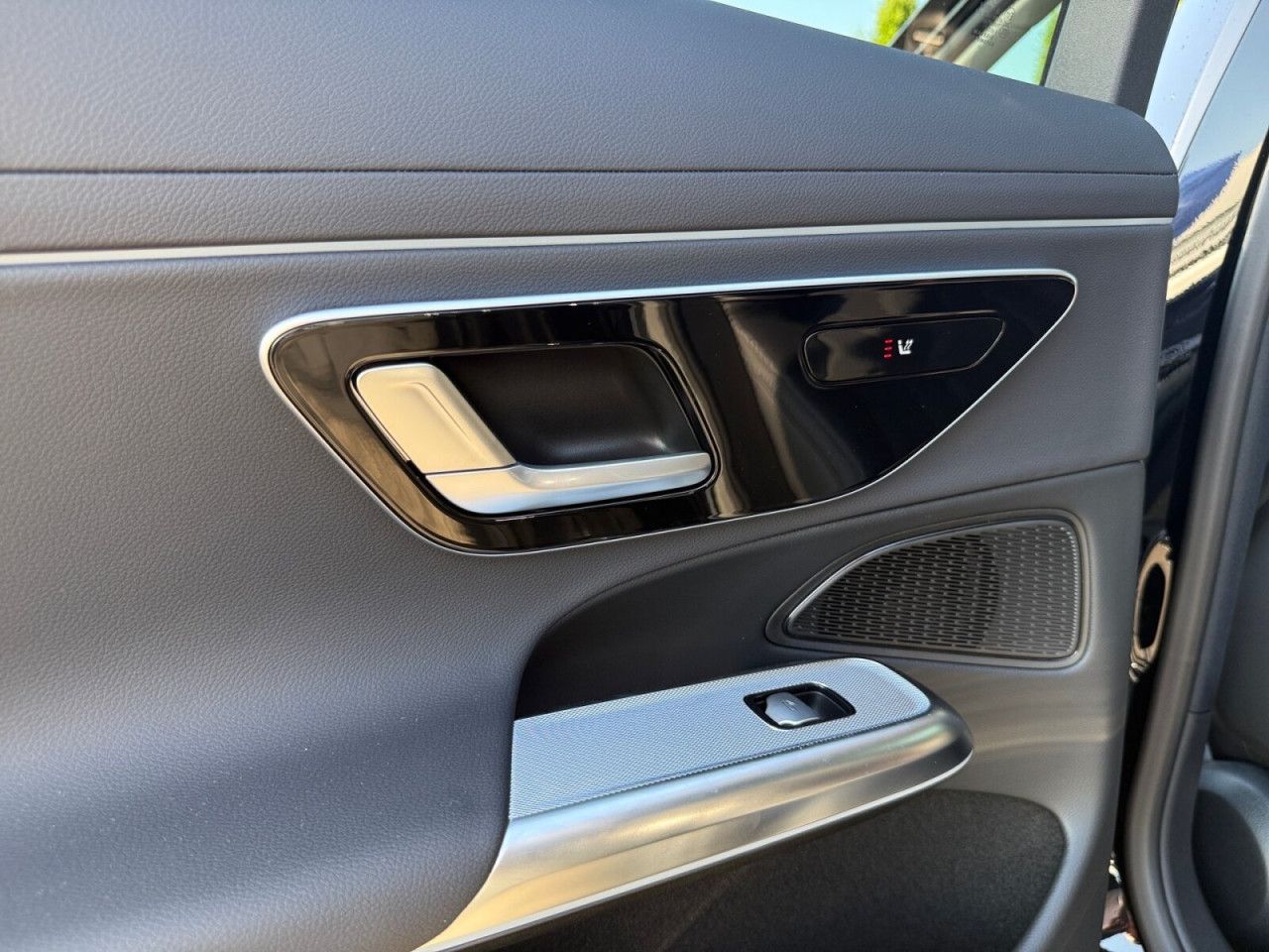 Mercedes-Benz E-Klasse – Bild 18