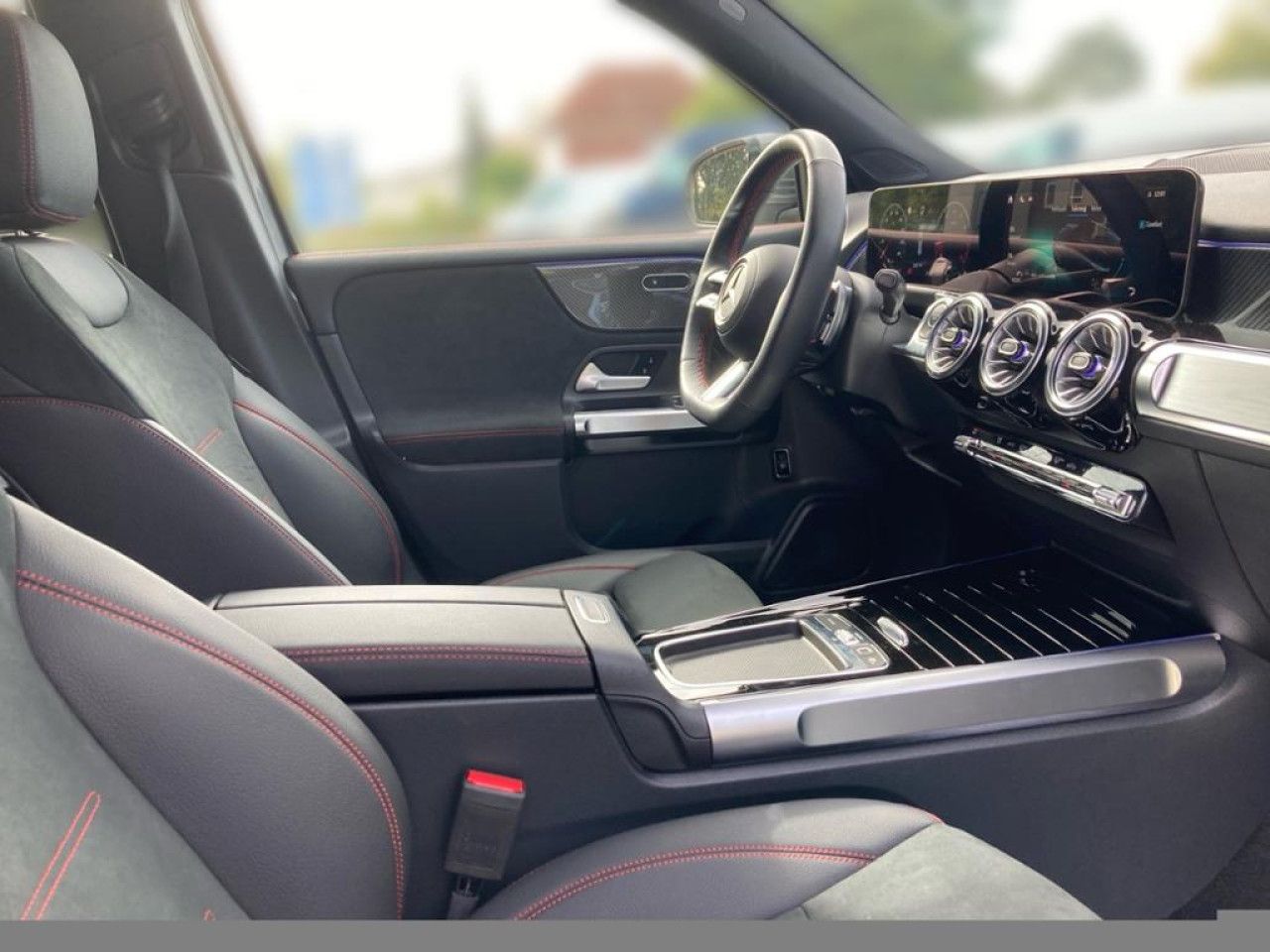 Mercedes-Benz GLB – Bild 10