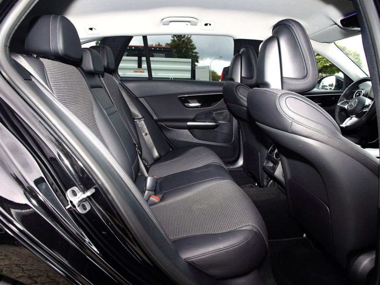Mercedes-Benz C-Klasse – Bild 6
