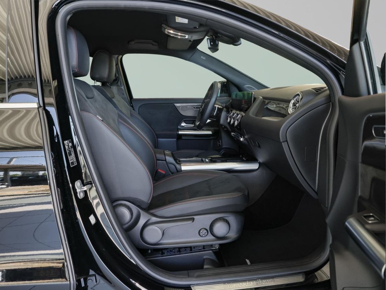 Mercedes-Benz GLA – Bild 2
