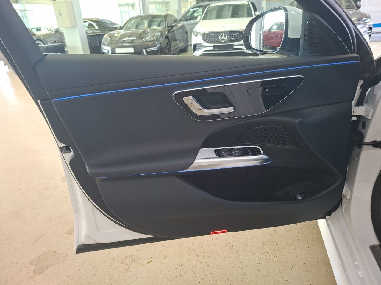 Mercedes-Benz E-Klasse – Bild 11