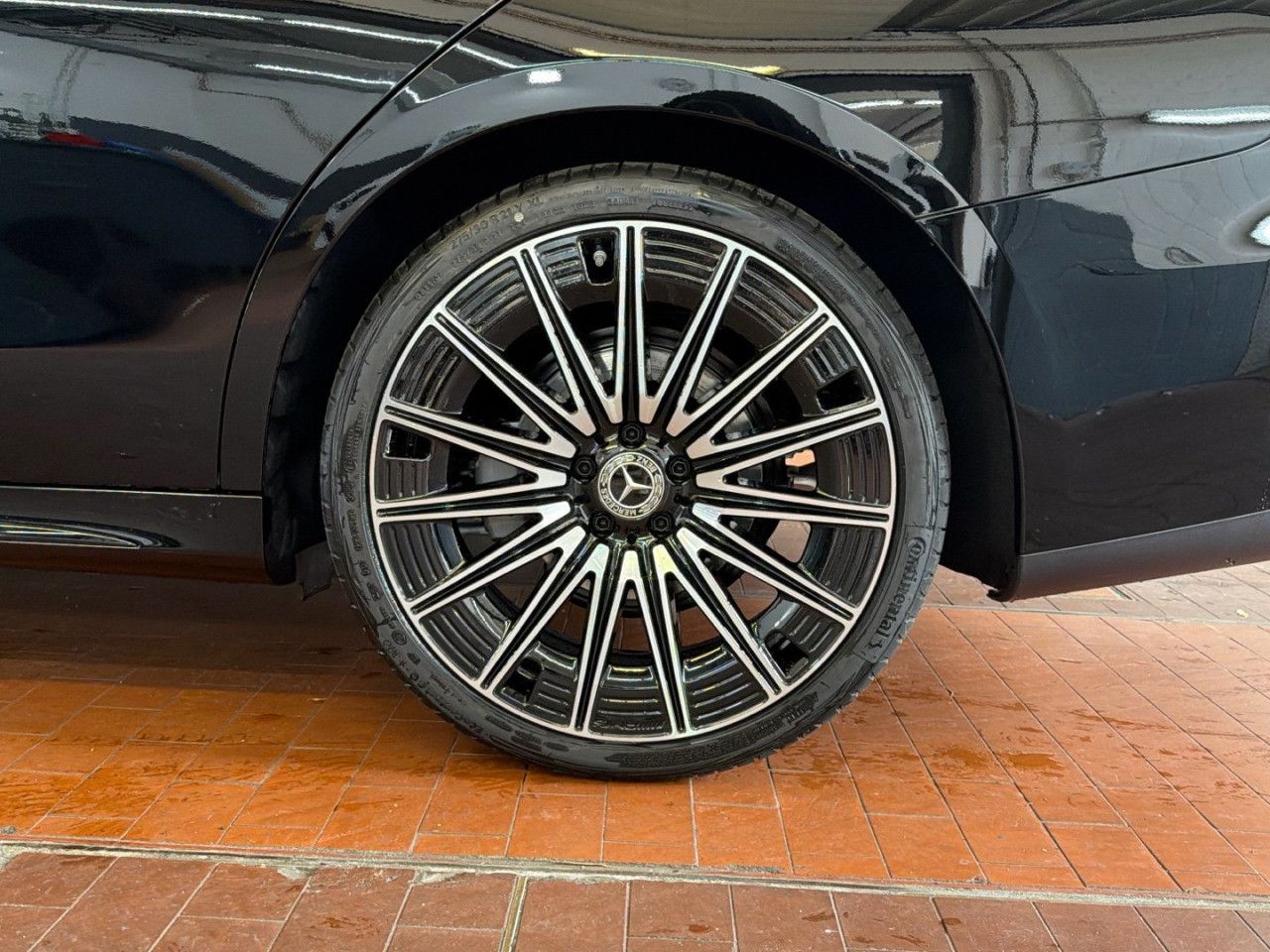 Mercedes-Benz E-Klasse – Bild 11
