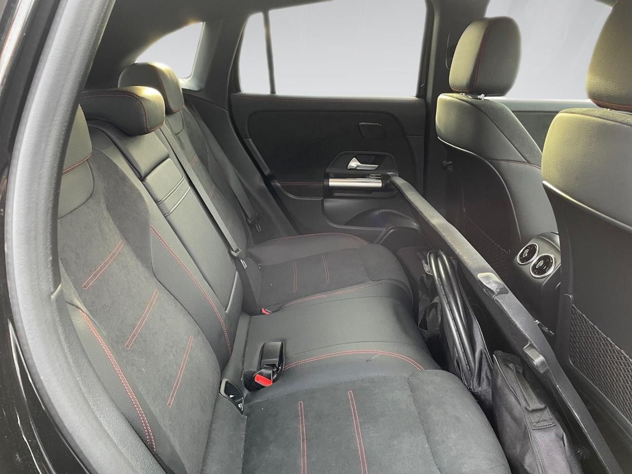 Fahrzeugbild 12 / 17