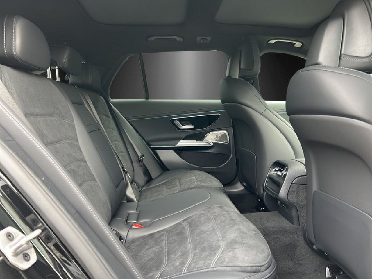 Mercedes-Benz E-Klasse – Bild 6