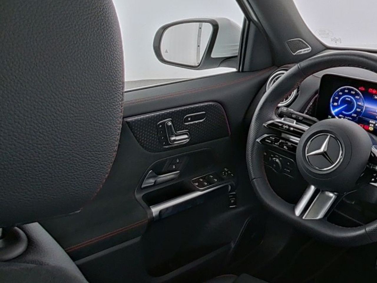 Mercedes-Benz EQB – Bild 8